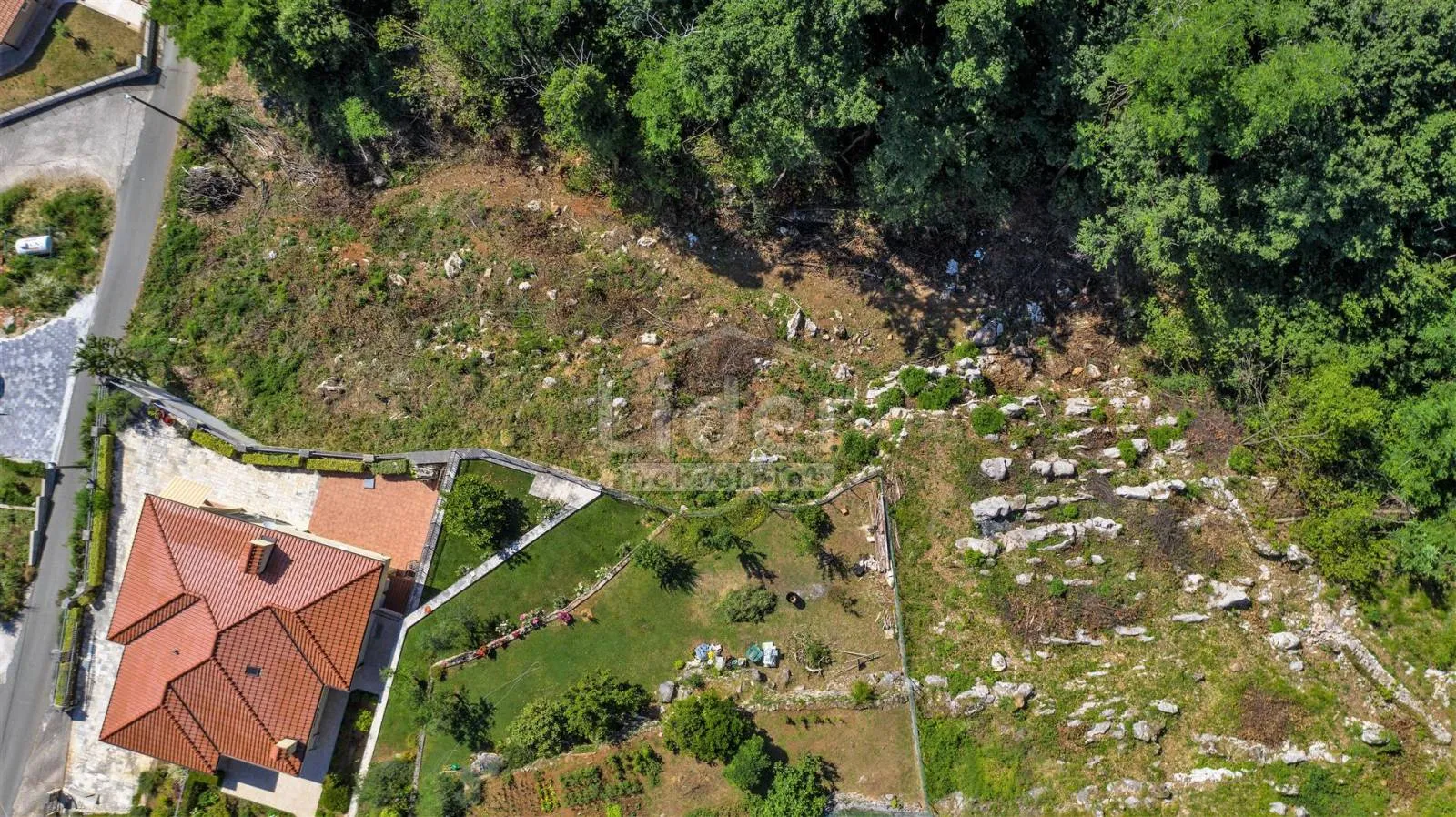 lovran, odličan teren sa lijepim pogledom - slika 2