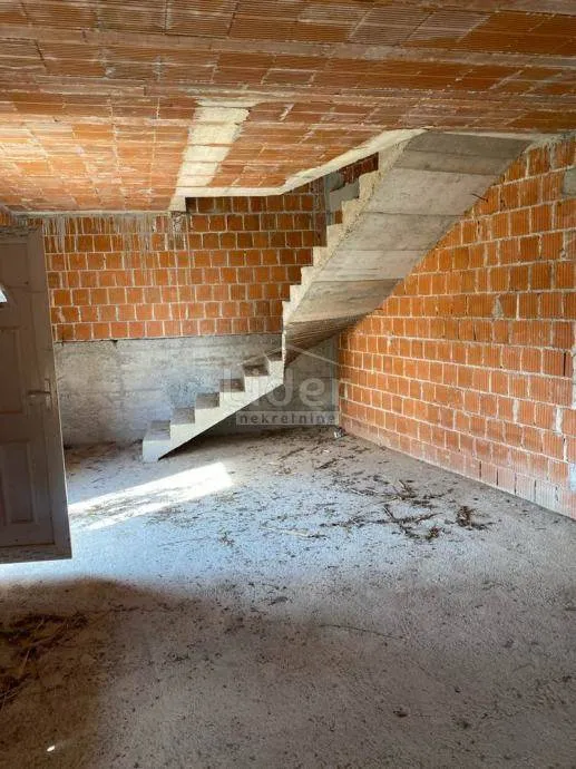kuća sa dva stana brseč-zagore - slika 4