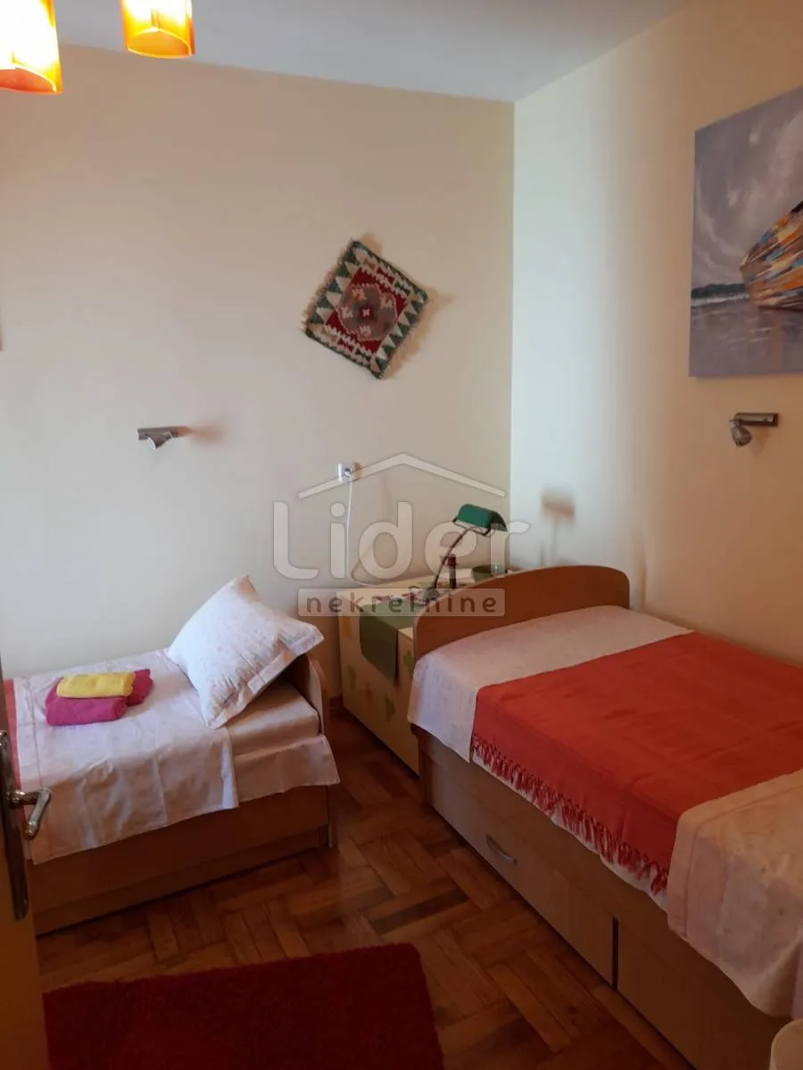 crikvenica kuća u nizu u centru grada - slika 16