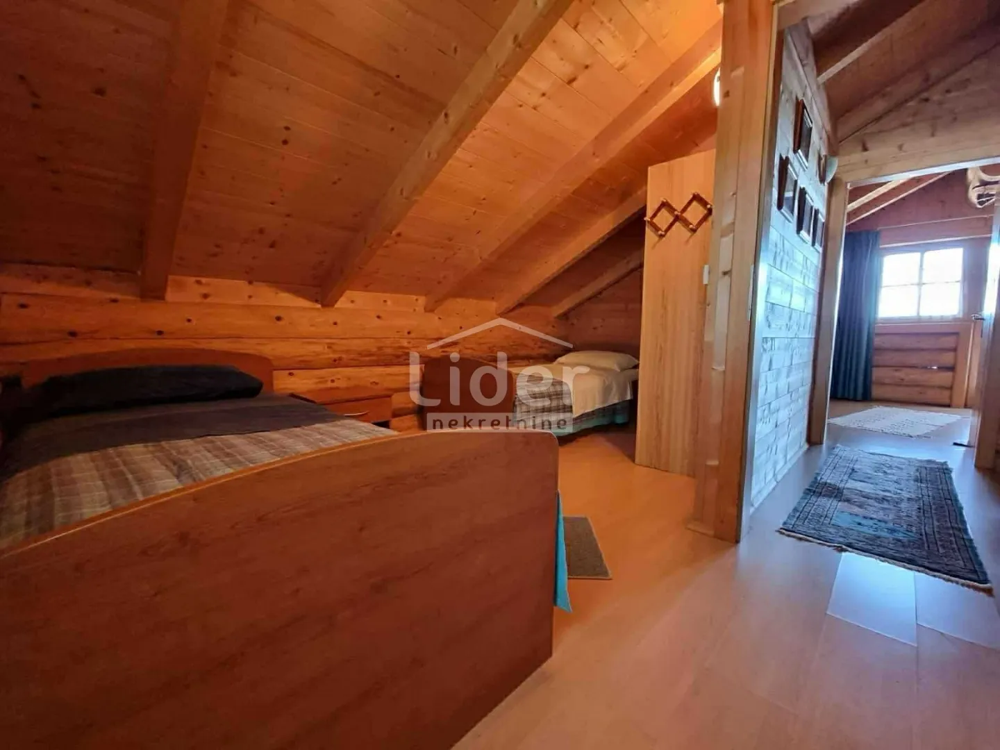 kaštelir drvena kuća sa pogledom na more! - slika 14