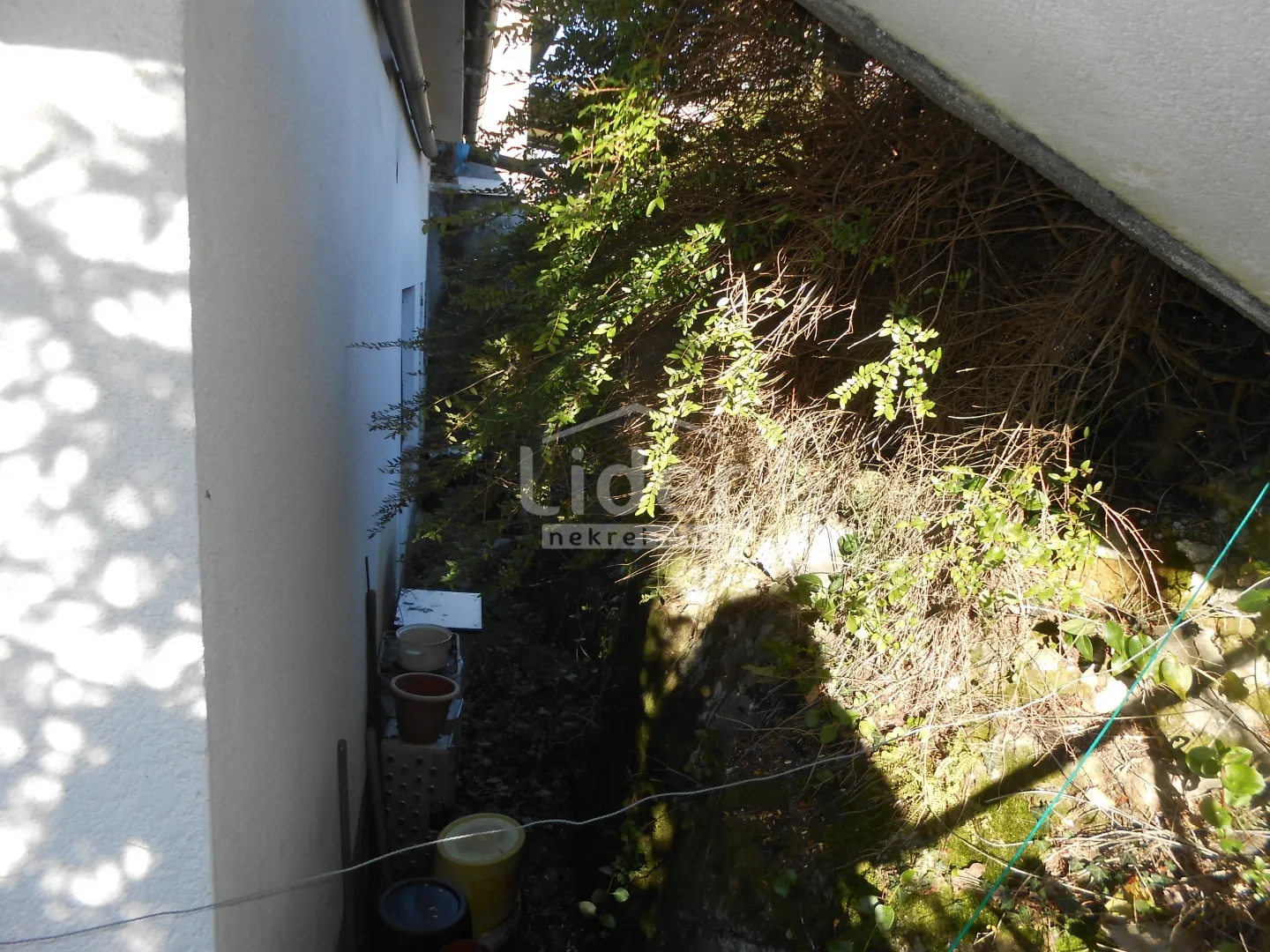 marčelji kuća s odličnim potencijalom i okućnicom - slika 19