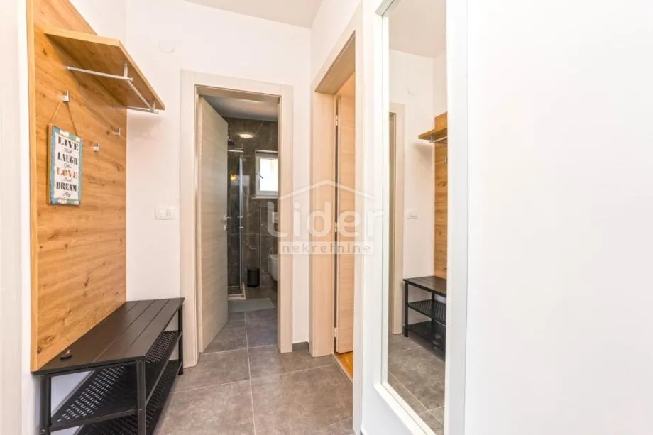 novalja, 3s+db, 2 balkona, namješten, 207.500 € - slika 9