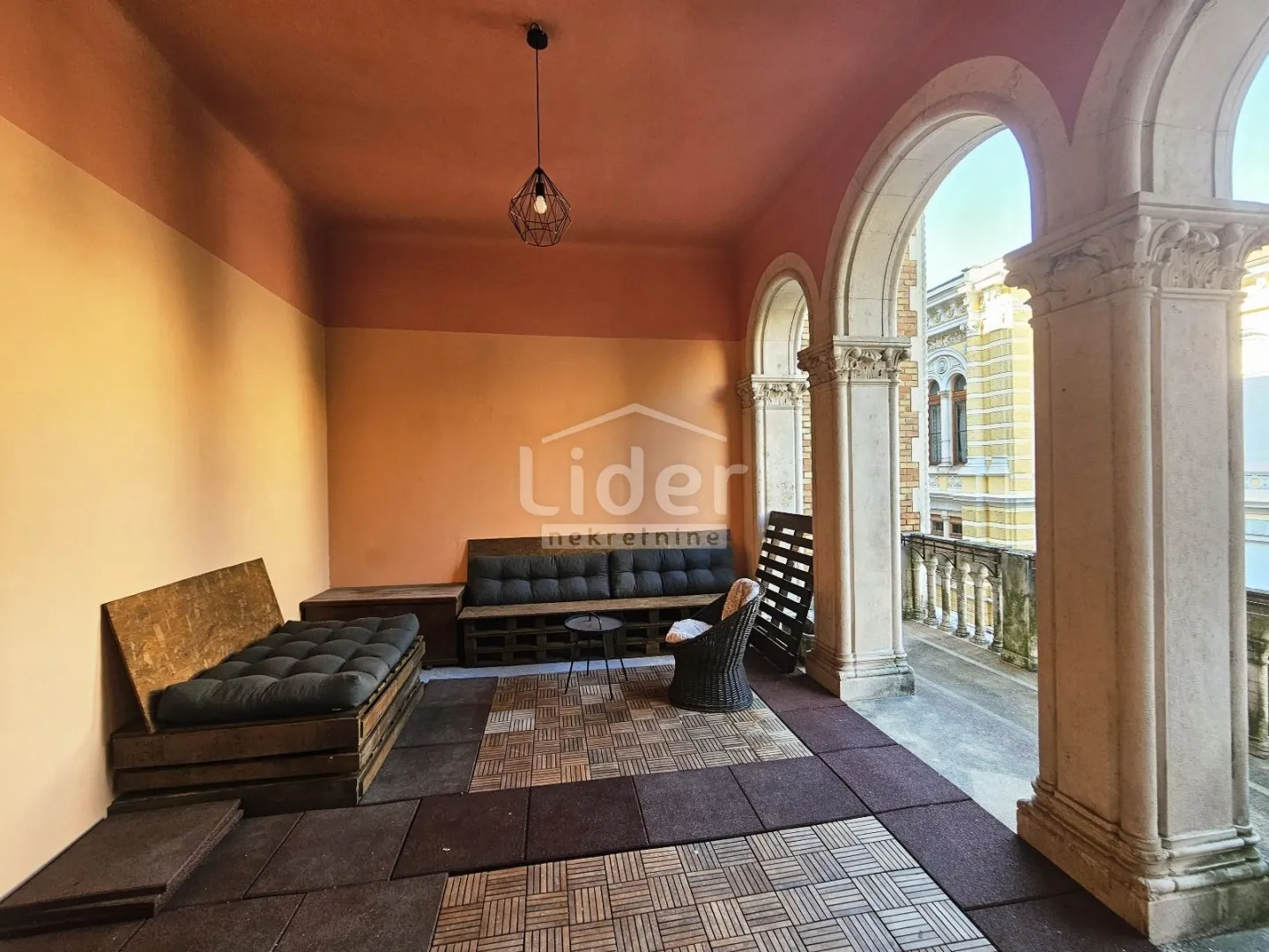 centar-stan 140m2 - slika 4
