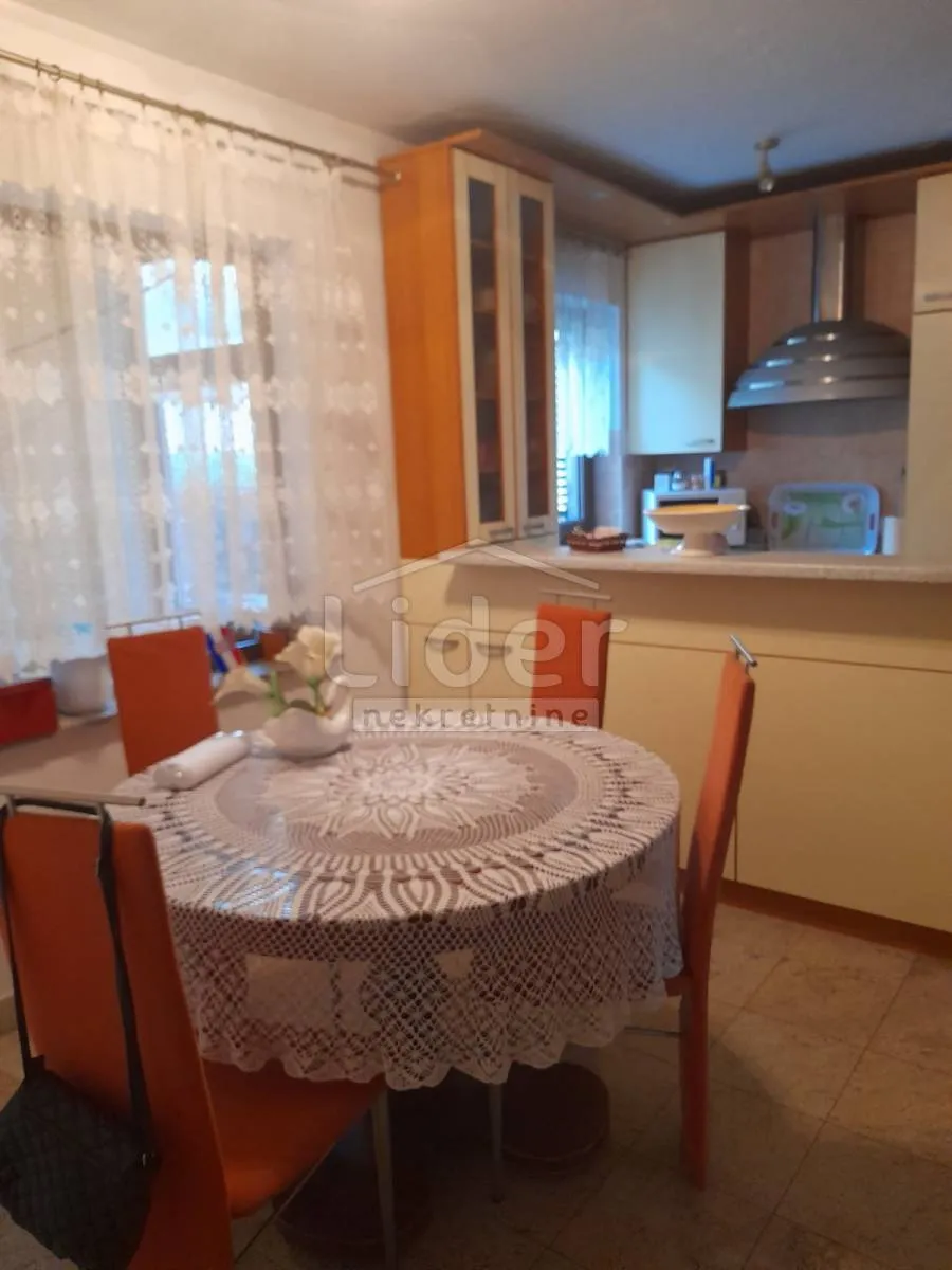 trosoban stan u dramlju, 111.55m2 - slika 5