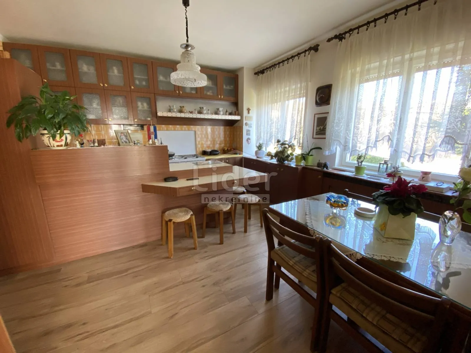 saršoni, poslovno-stambeni objekt sa 5.045m2 okućnice - slika 25