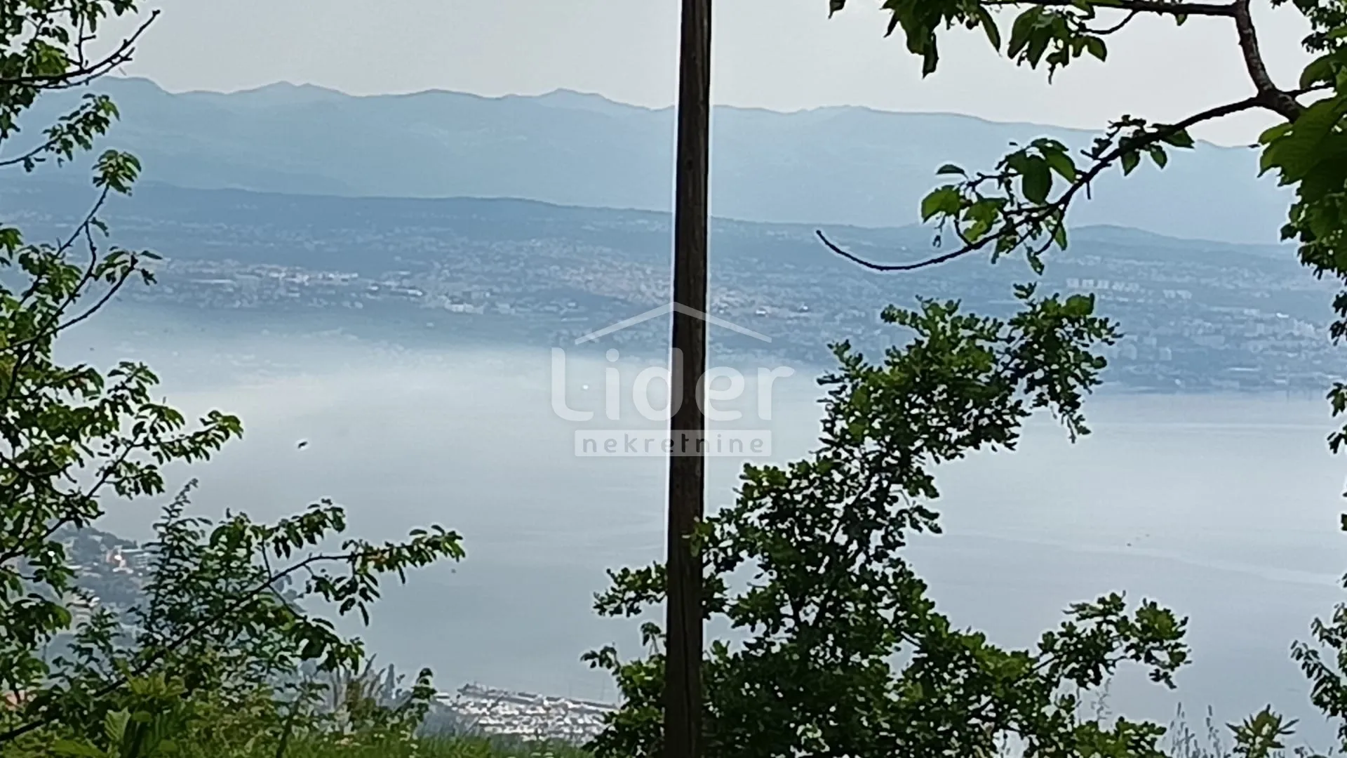 dobreć građevinsko zemljište s građevinskom dozvolom - slika 2