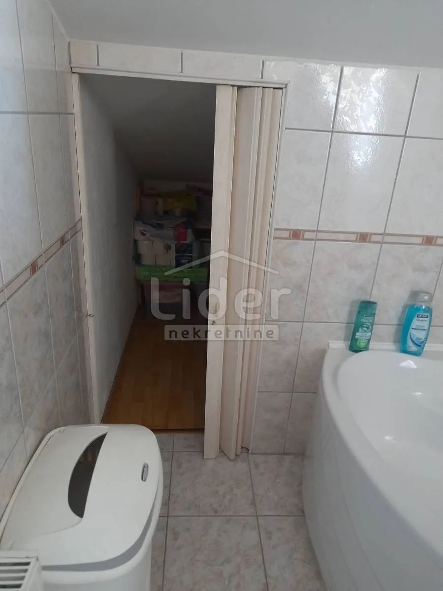dvoetažni stan 103.5 m2, jušići - slika 26