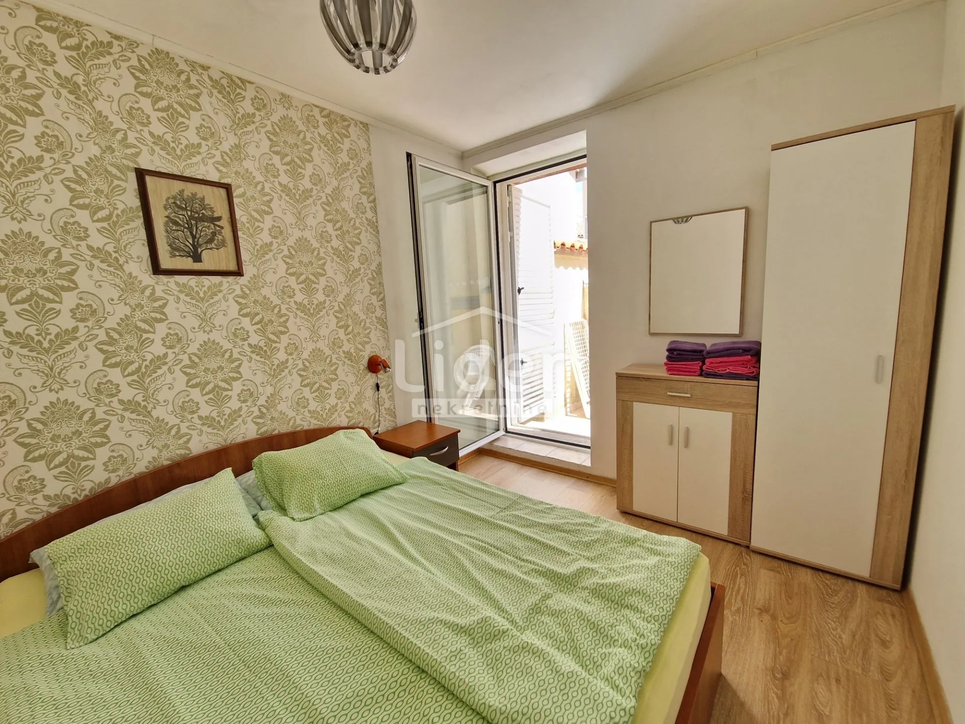 stan 55 m2, starogradska jezgra - slika 7