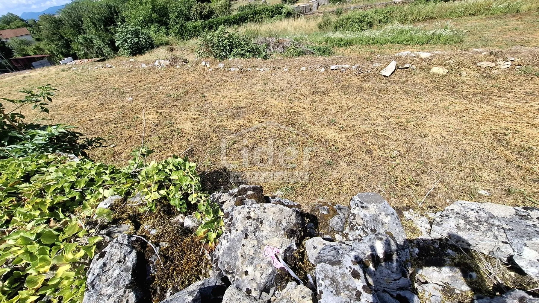 građevinski teren viškovo 1285 m2 - slika 2