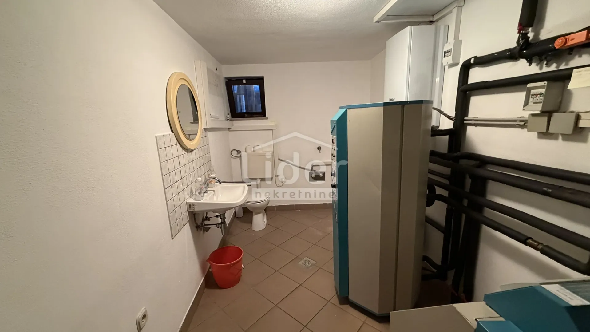 poslovni prostor 40m2 na mirnoj lokaciji iznajmljujemo - slika 10