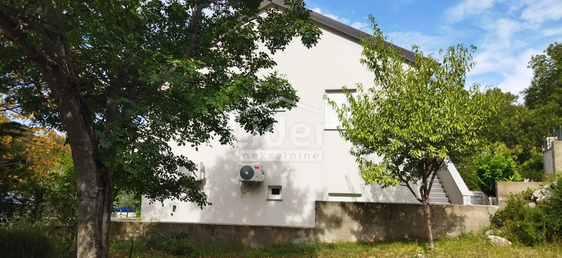 kuća lukovo, 150m2, 4 apartmana - slika 3