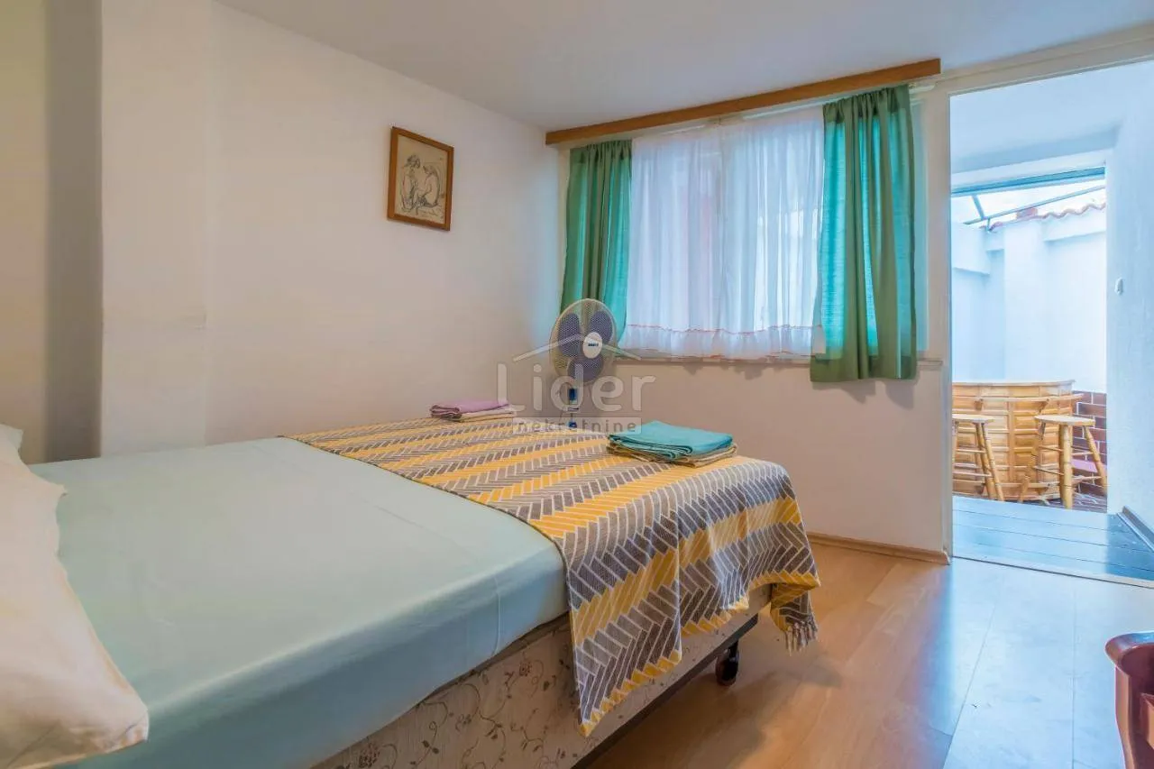 selce, kuća u centru, terasa, pogled - slika 11