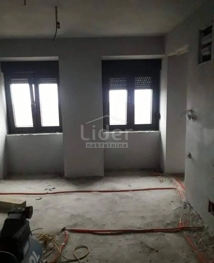 kuća kostrena roh bau sa 5 stambenih jedinica-2 stana uređena - slika 8