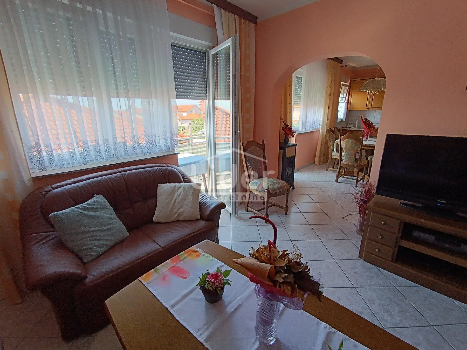 Zamet Kuća Sa 4 Stana, 1 Zona, 385.000 € - Rijeka