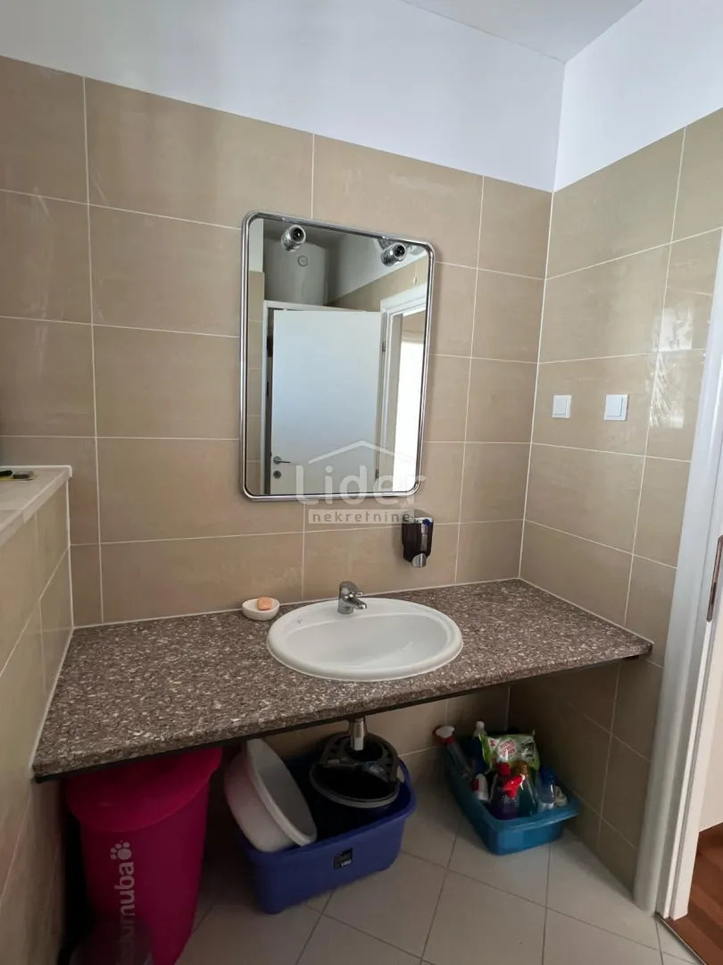 apartman (69,98m2) novalja (gaj) - slika 9