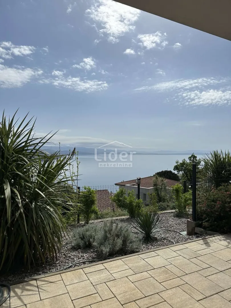 opatija stan 158m2 + 298m2 okućnice+ garaža - slika 3