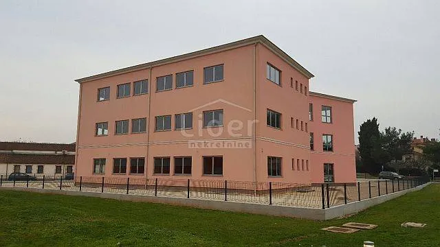 rovinj kuća p+2 1260 m2 na 1650 m2 parcele - slika 4