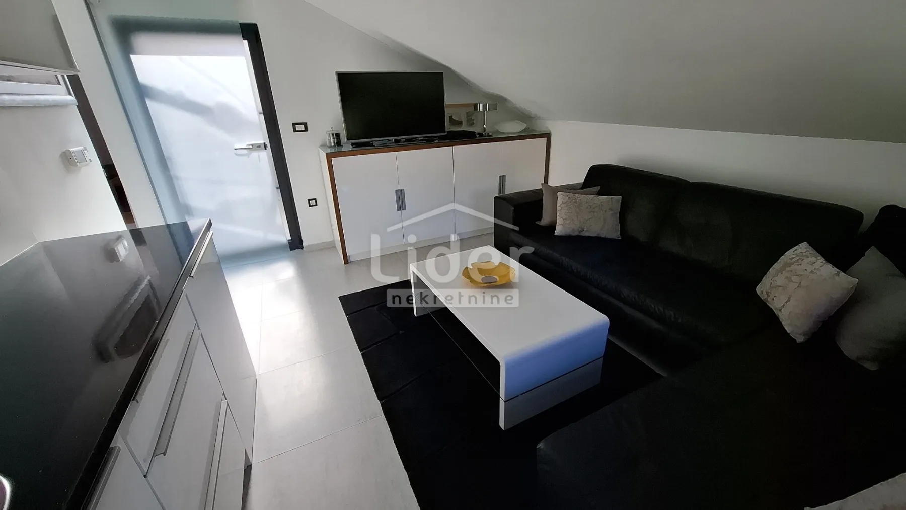 vila s vanjskim i unutarnjim bazenom,saunom ,crikvenica - slika 31