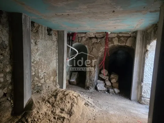 grižane manja kuća u nizu s bazenom, mirno okruženje - slika 13
