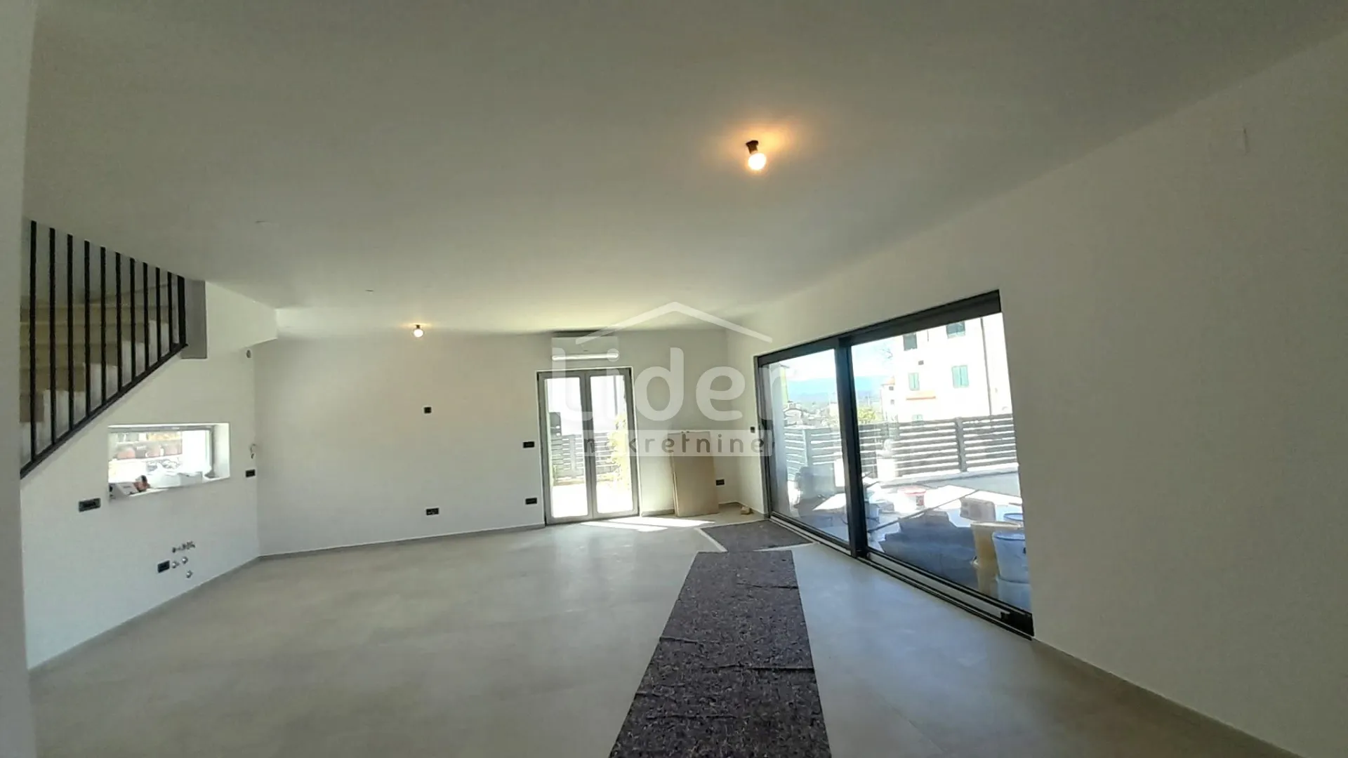 otok krk,malinska-vila s bazenom 140 m2 - slika 4