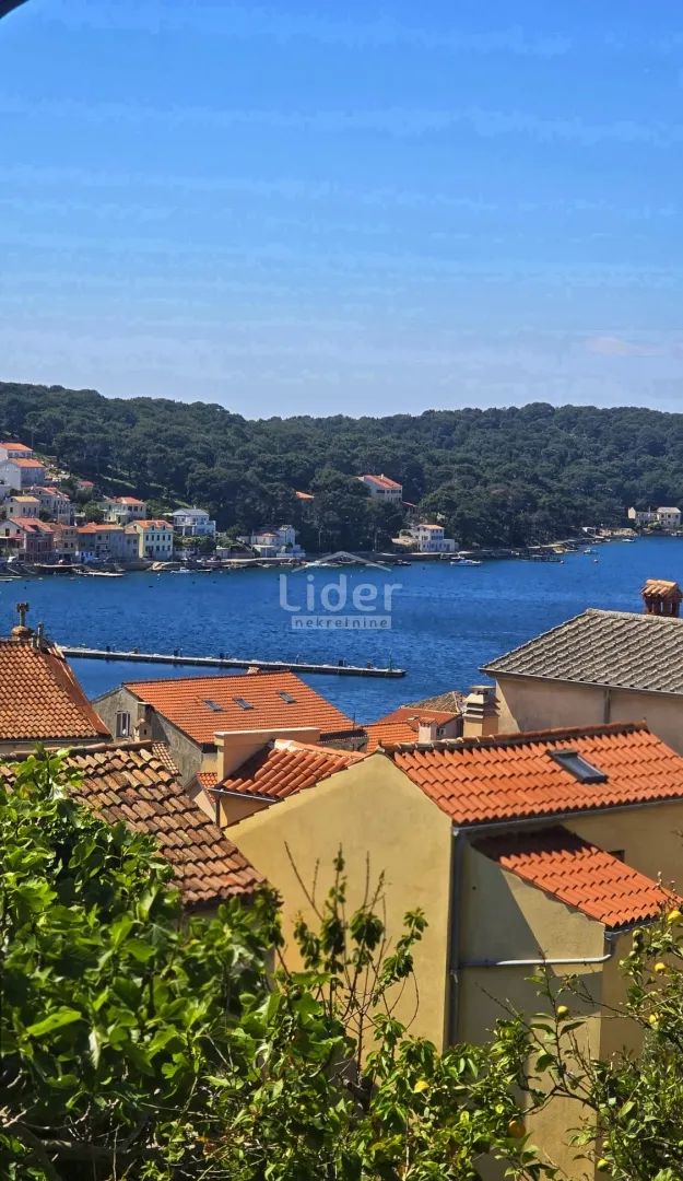 MALI LOŠINJ-kuća 110m2