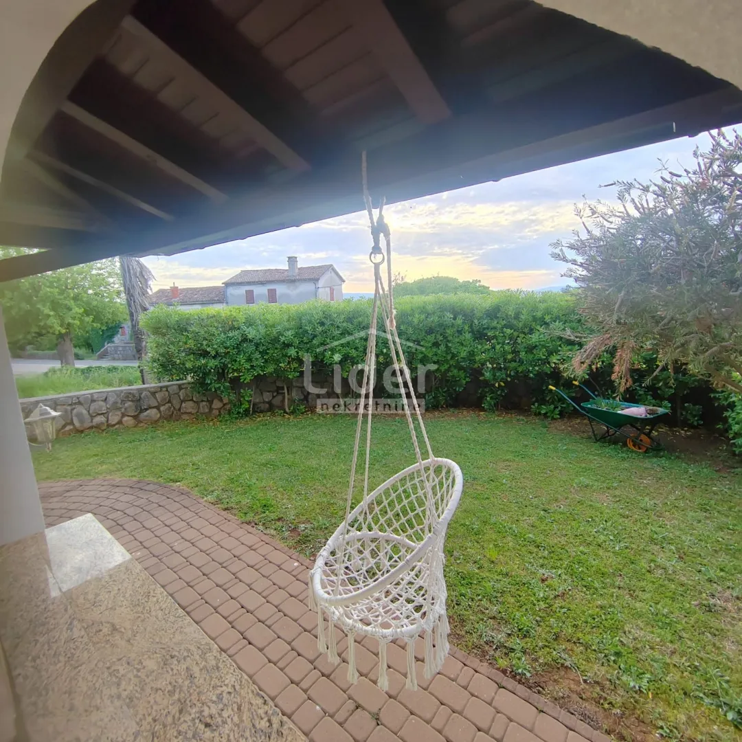 apartman u malinskoj 74 m2 - slika 8