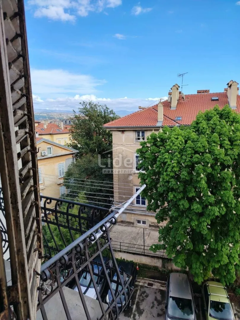 opatija stan u centru 250 m od mora - slika 2