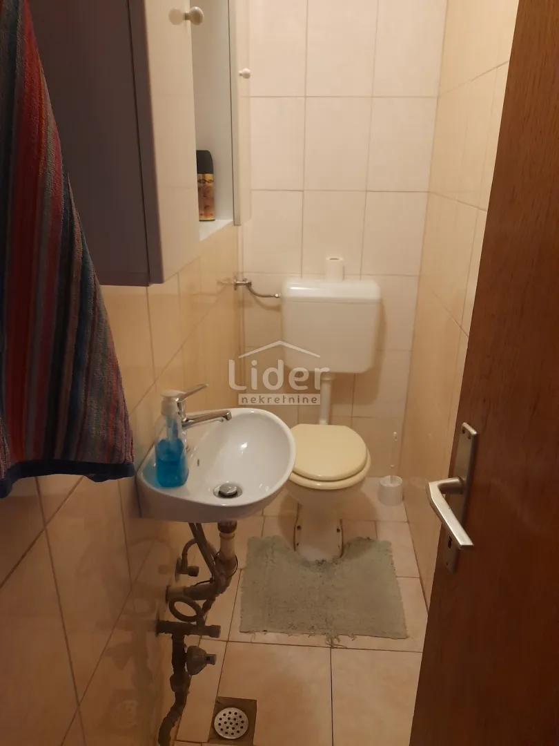 krnjevo stan 70m2, pogled more - slika 16