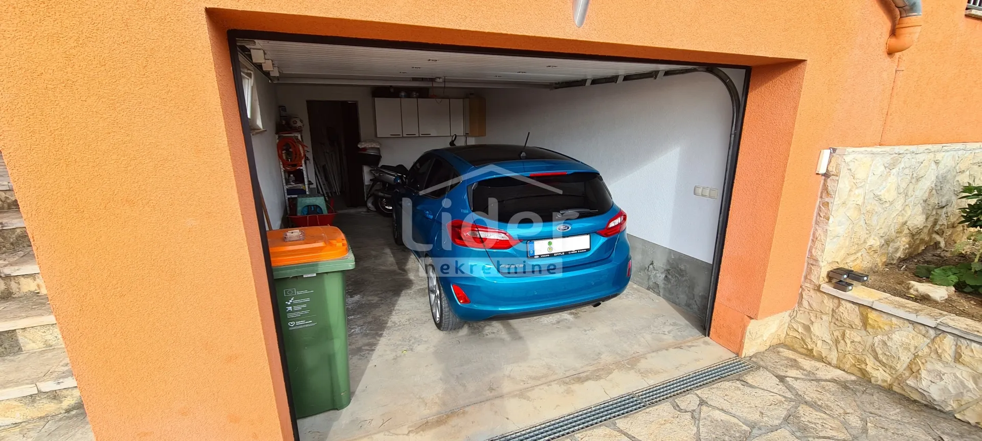 kruševo, kuću sa 3 stana i bazenom prodajemo - slika 31