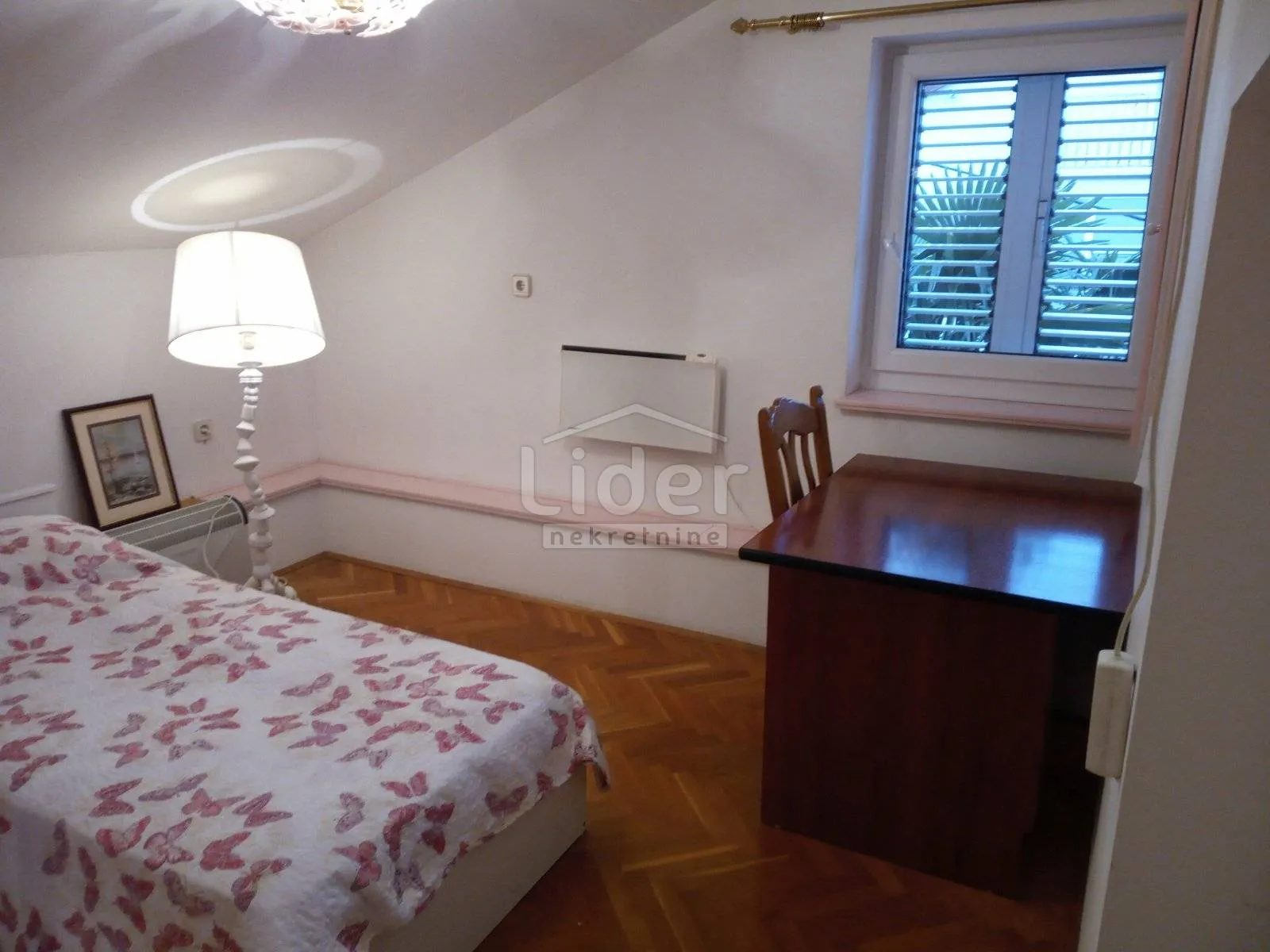 trsat, 5s+db, 121m2, dvoetažni stan za radnike - slika 19
