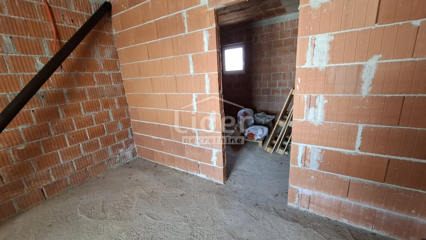 kastav-poslovni prostor 160m2 - slika 4