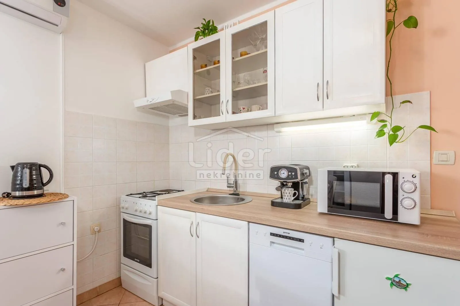 klana, 1s+db, 40m2, terasa... - slika 3