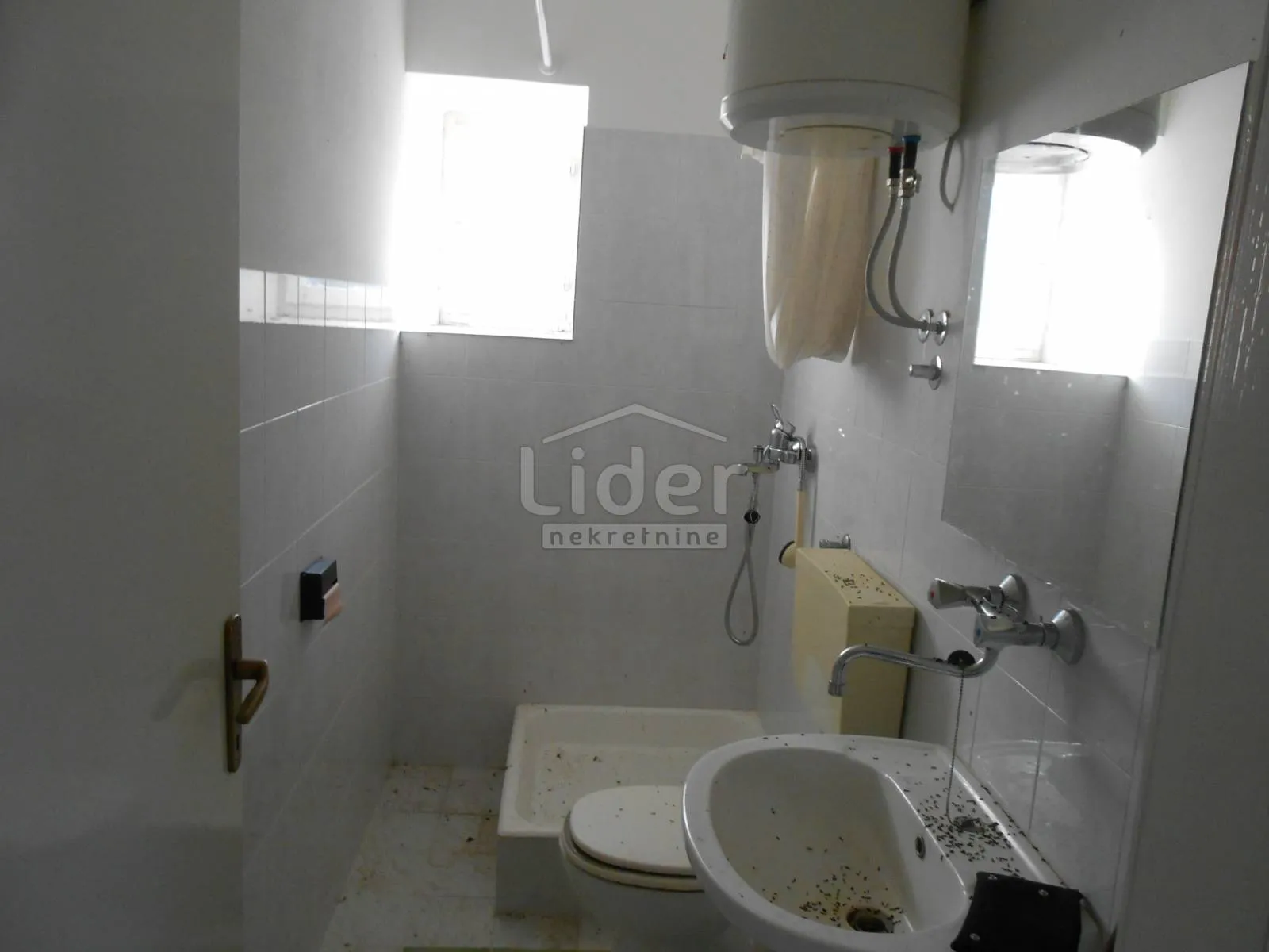 brseč kuća u prirodi s pogledom na more - slika 14