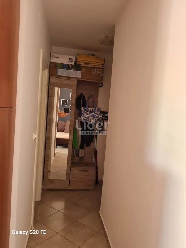 novalja, 1s+db, vrt, parking - slika 10
