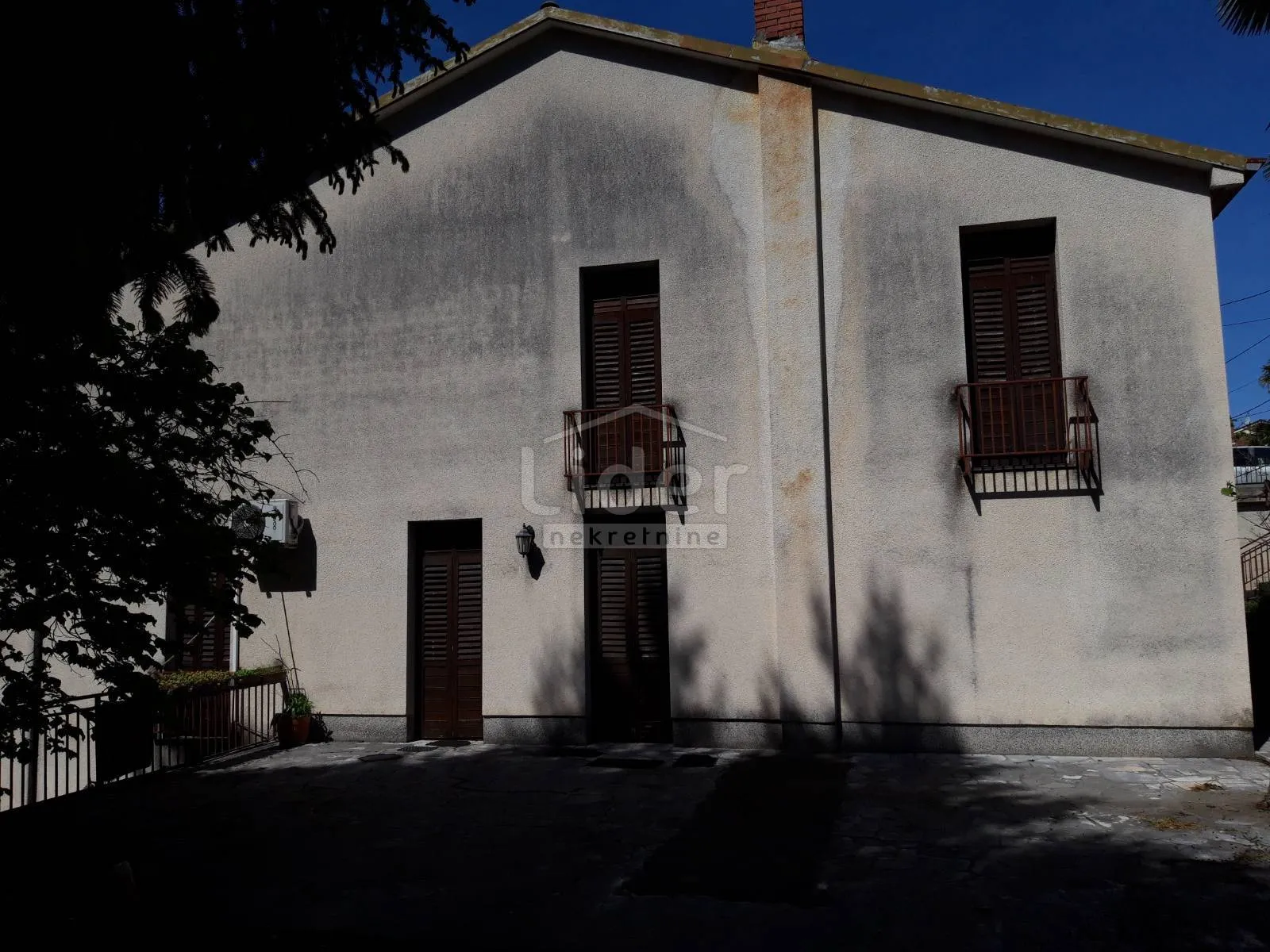 matulji, kuća sa 4 stana, 525 m2, 1300m2 okućnice - slika 10