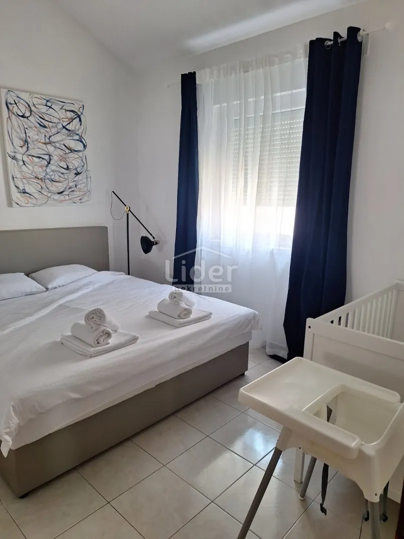 kuća sa dva stana, barbat - slika 22
