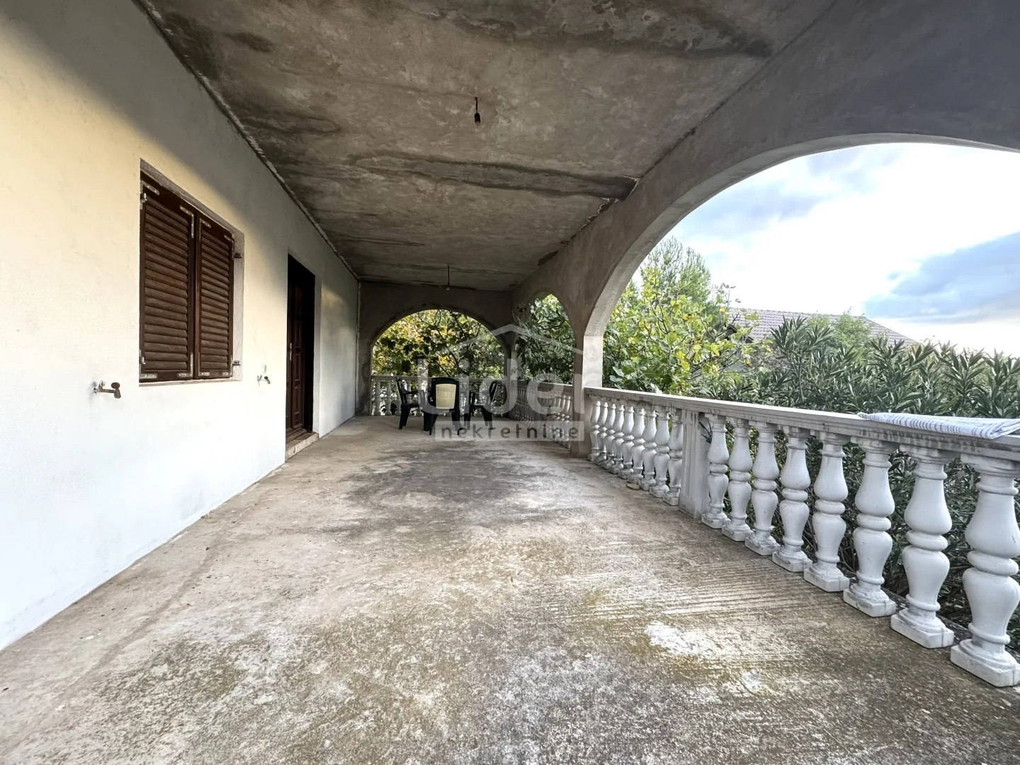 kruševo, samostojeću kuću na 80m od mora prodajemo - slika 4