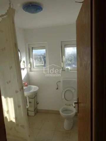 čavle, mavrinci hala 200 m2 - slika 7