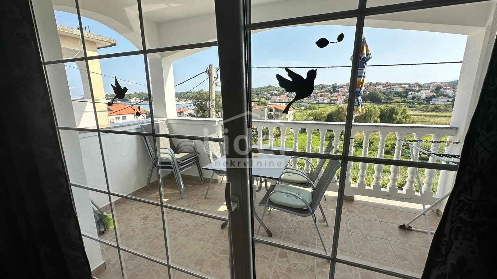kuća u loparu sa 4 apartmana u blizini plaže - slika 3