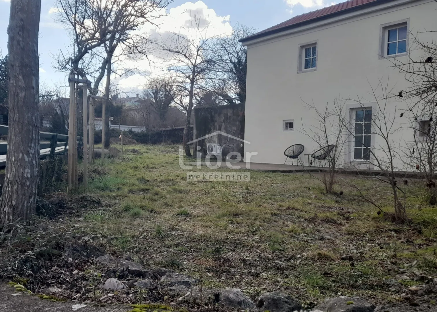 dobrinj,rasopasno-samostojeća kuća s velikom okućnicom - slika 11