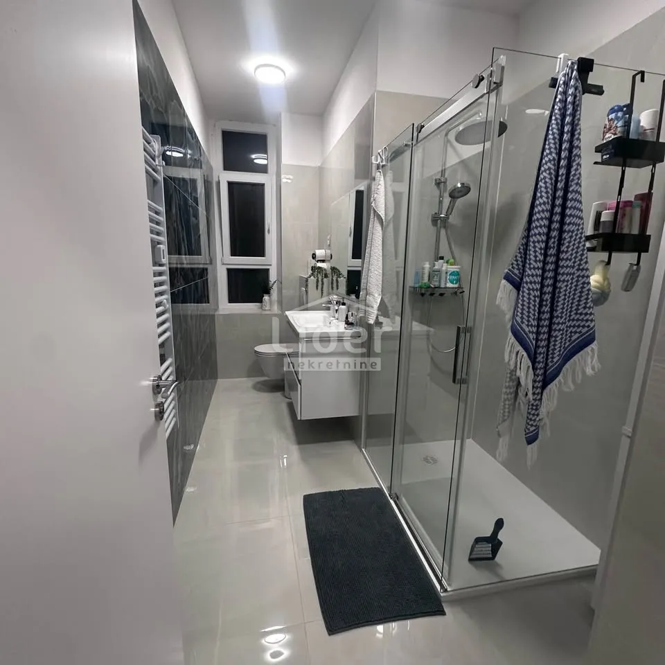centar, prekrasan stan od 65m2, 2-balkona, 2.kat - slika 18