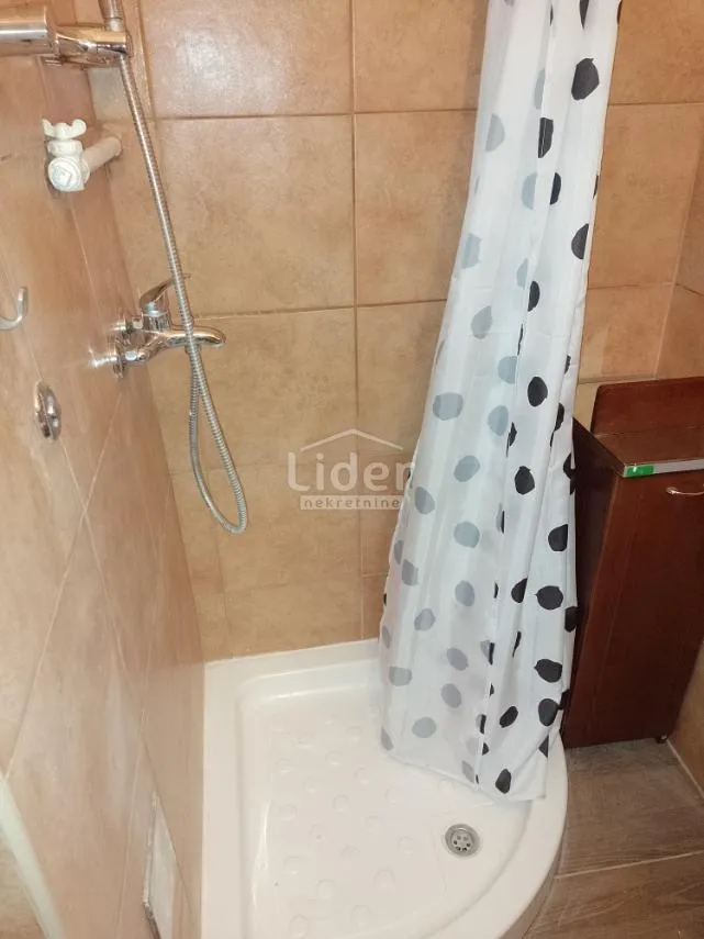 rijeka stan u blizini centra s pogledom na more - slika 13