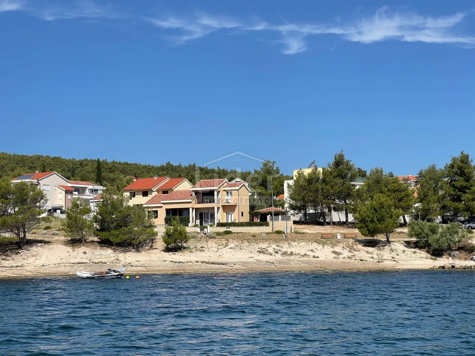 pridraga, građevinsko zemljište 849 m2 na samo 130 m od mora - slika 4