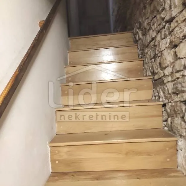 rovinj, apartman u strogom centru, dvoetažni - slika 9