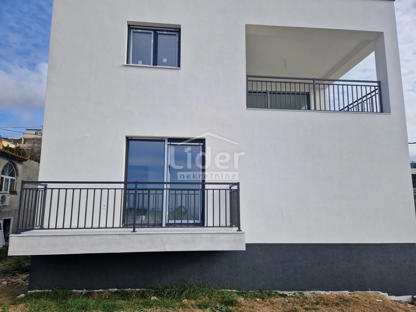 apartman u banjolu sa fantastičnim pogledom - slika 2