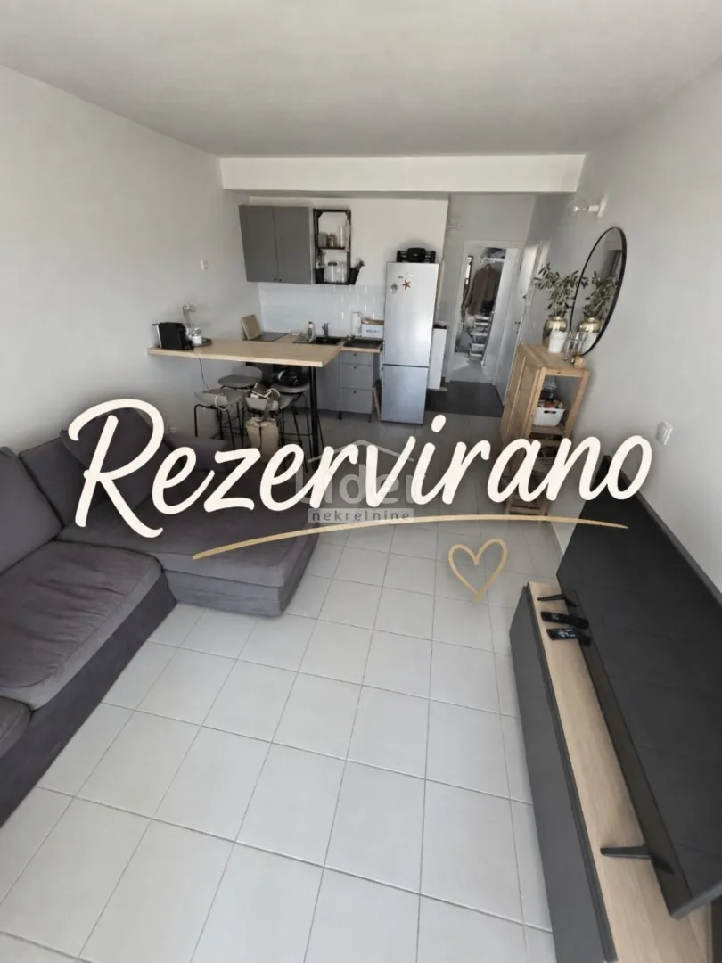 Novalja-Moderno Uređen I Namješten Apartman S Vrtom I Parkirnim Mjestom