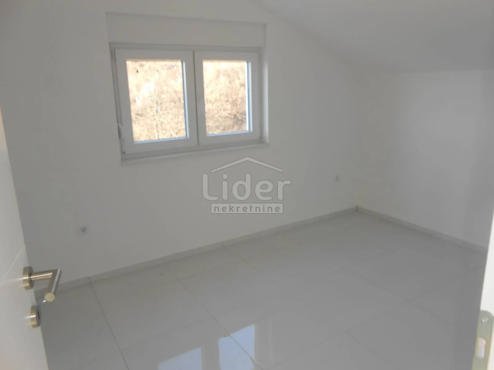 crikvenica novi apartman 350m od mora - slika 6