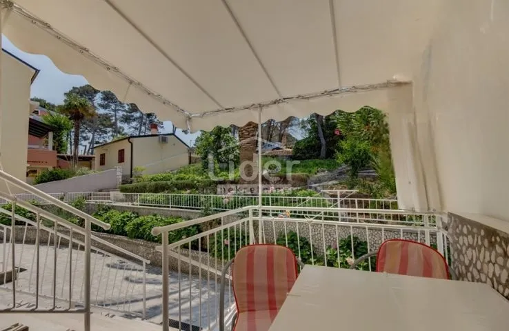 mali lošinj-kuća s pogledom na more i grad - slika 13