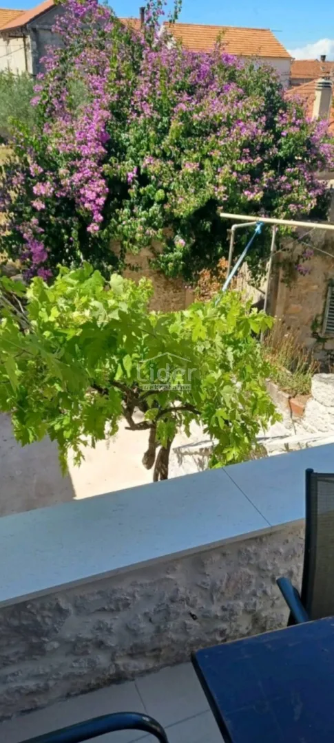 veli iž, kuća 90m2 - slika 11