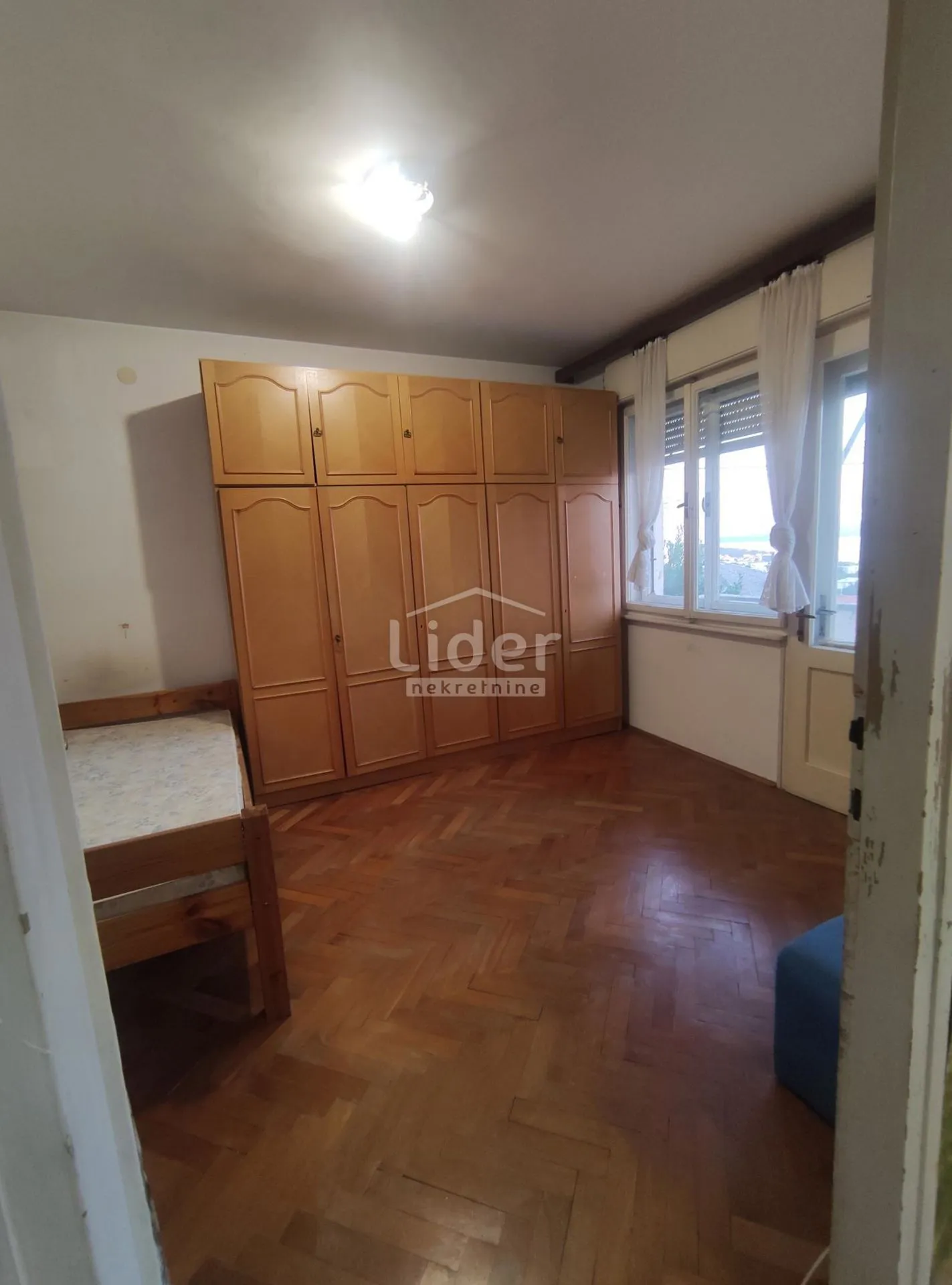 etaža kuće 3s+db sa okućnicom - slika 9